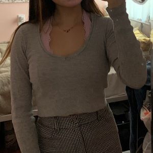 brandy melville grey long sleeve v neck top